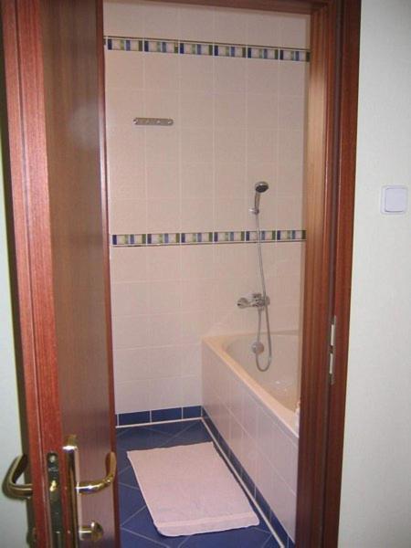 Granit Guest house 3*